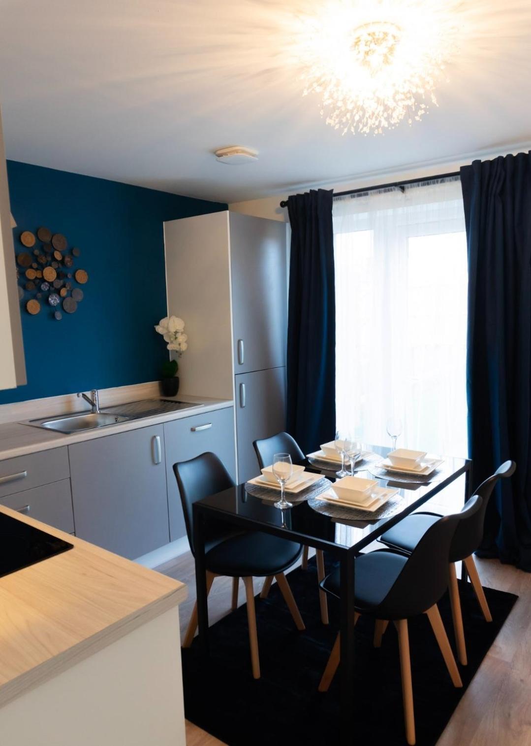 Stylish House With Private Parking Villa Glasgow Eksteriør bilde